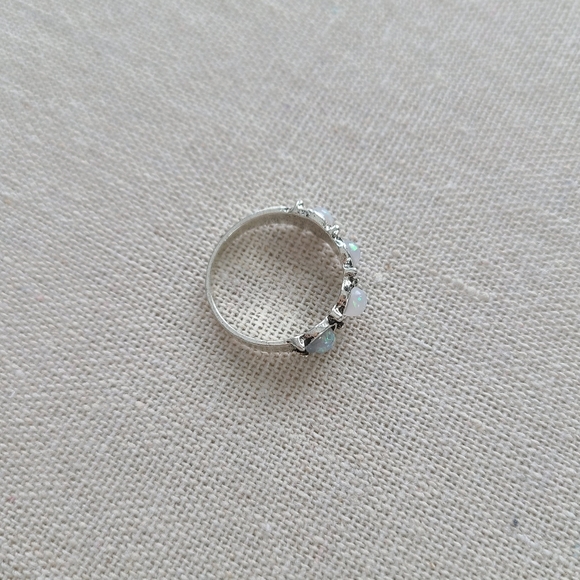 Faux Opal Fashion Ring - Picture 3 of 7